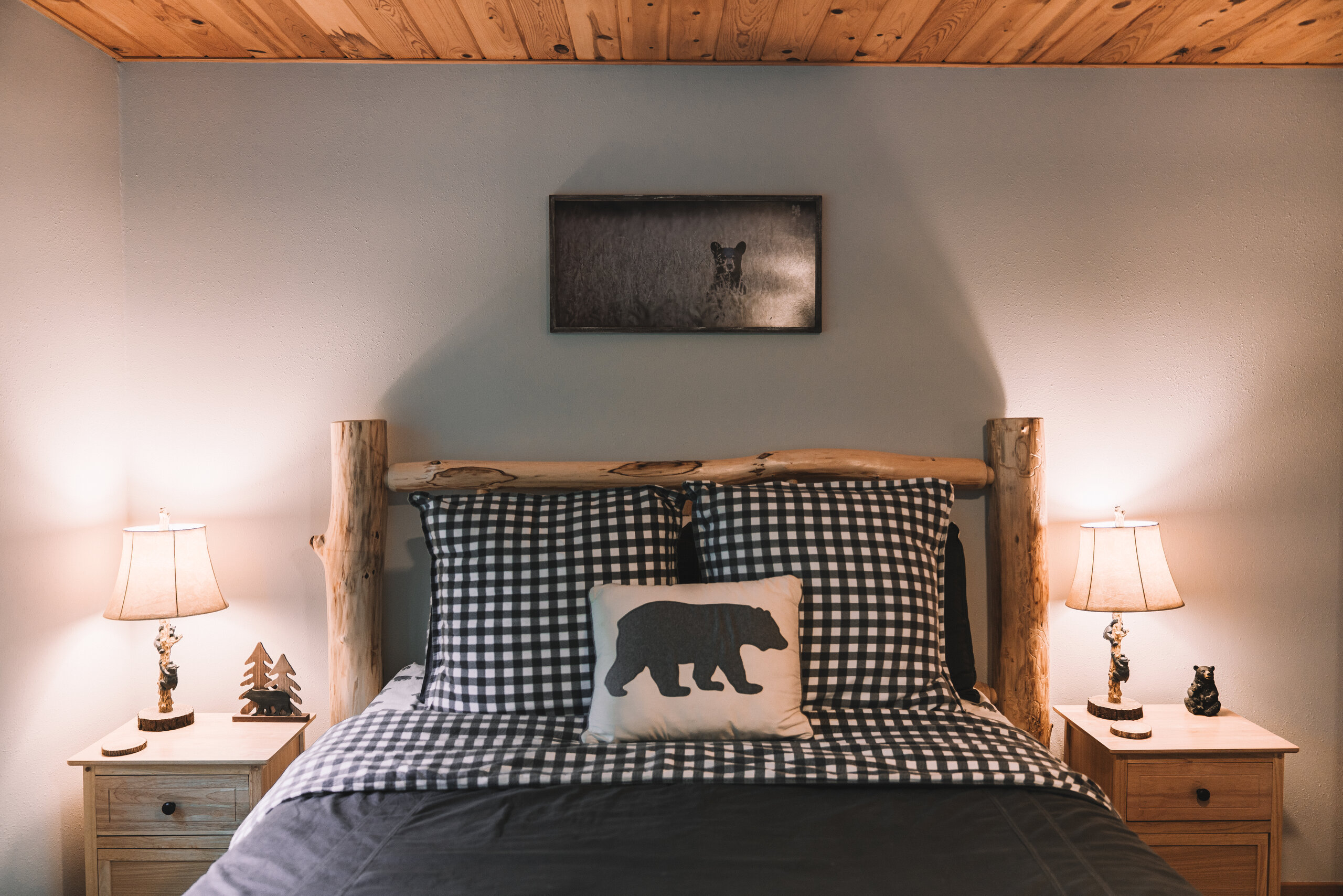 Master Bed & Bath at Nick Lake Lodge