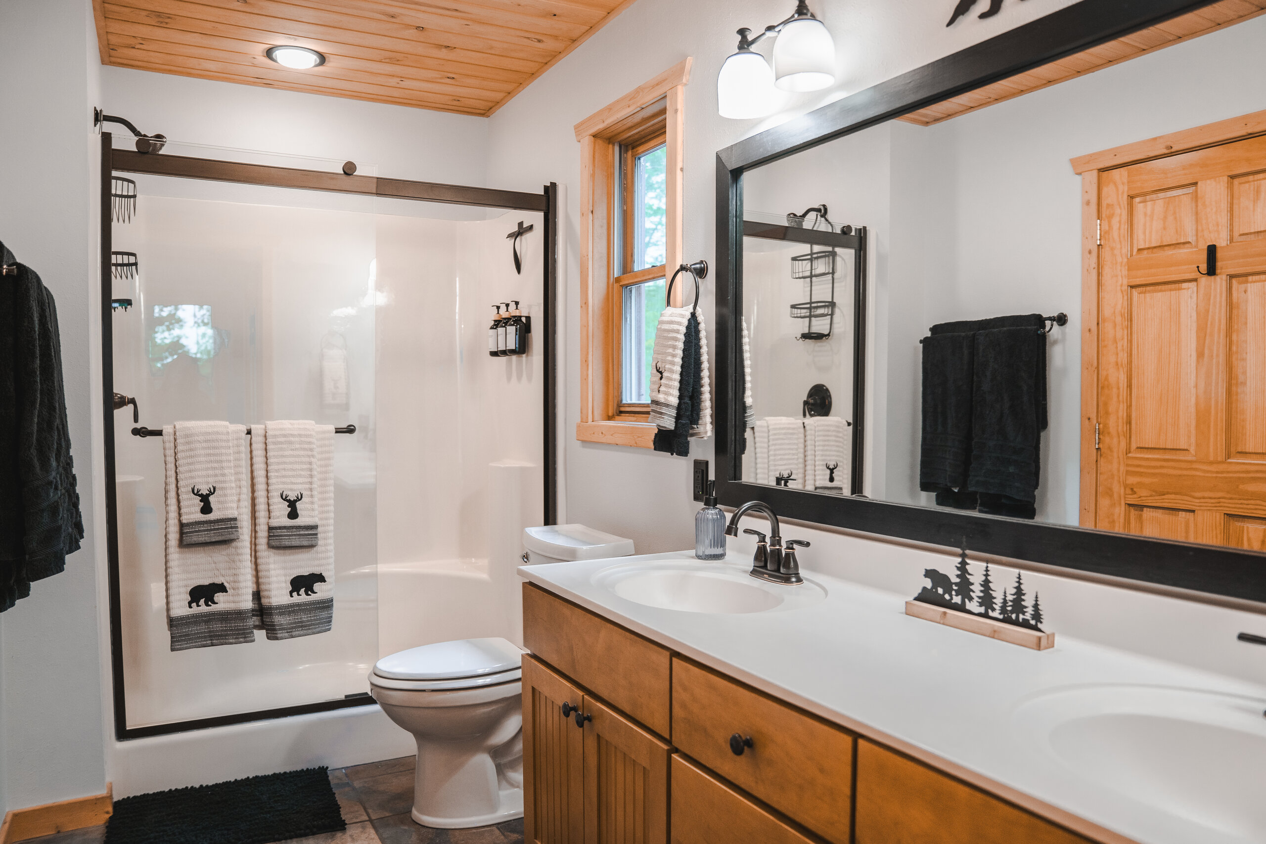 Master Bed & Bath at Nick Lake Lodge